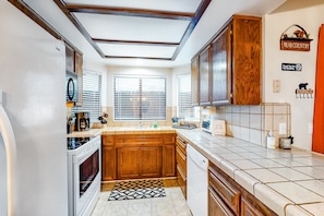 Condo, várias camas, acesso à piscina, vista para a montanha (VC331) | Cozinha privada