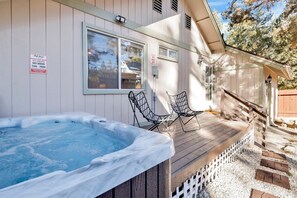 Cabin, Multiple Beds, Pool Access, Mountain View (2538) | Terrace/patio