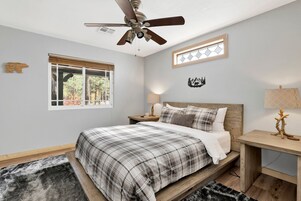 Cabin, Multiple Beds, Pool Access, Mountain View (VC701) | 3 bedrooms, individually decorated, individually furnished, bed sheets