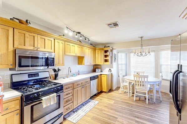 Cabin, Multiple Beds, Pool Access, Mountain View (VC701) | Private kitchen