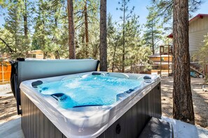 Cabin, Multiple Beds, Pool Access, Mountain View (2568 ) | Outdoor spa tub