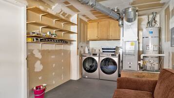 Cabin, Multiple Beds, Pool Access, Mountain View (2568 ) | Laundry