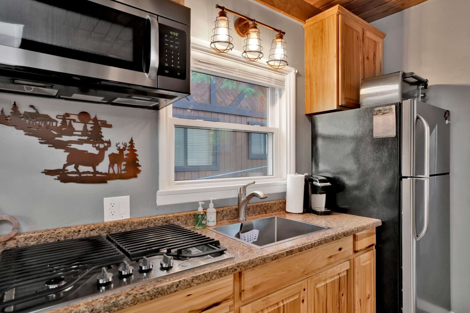 Cabin, Multiple Beds, Pool Access, Mountain View (VC618) | Private kitchen | Coffee/tea maker