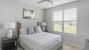 1 habitación, escritorio, tabla de planchar con plancha y wifi 