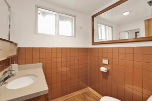 Cabin, Multiple Beds, Pool Access, Mountain View (VC339) | Bathroom