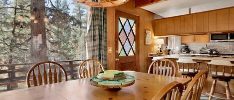 Cabin, Multiple Beds, Pool Access, Mountain View (VC339) | Dining