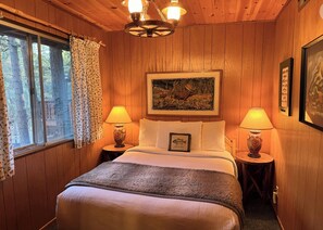 Mökki, useita sänkyjä, pääsy uima-altaalle, vuoristonäköala (VC339) | Yksilöllisesti sisustettu, yksilöllisesti kalustettu, vuodevaatteet