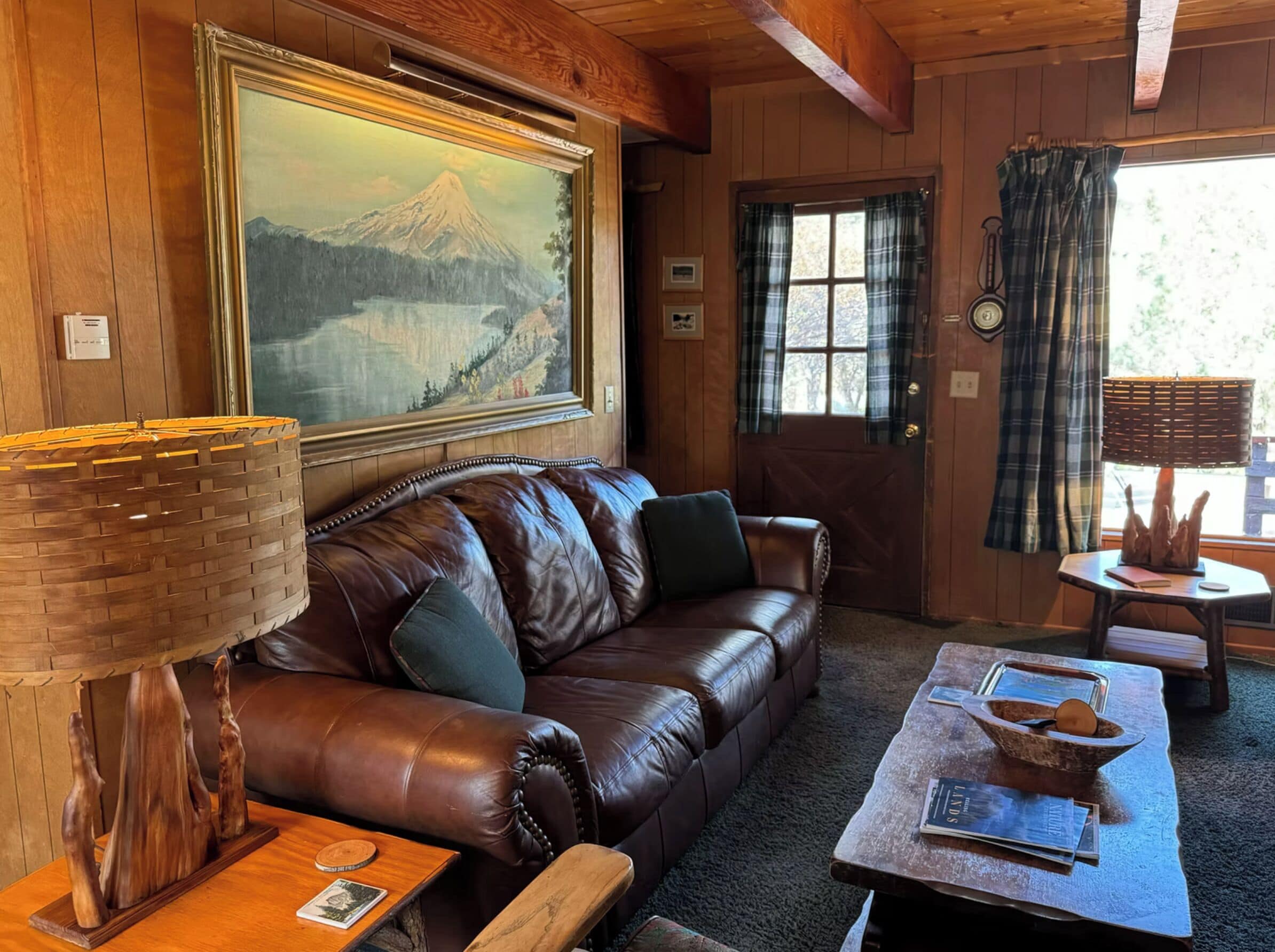 Hytte - flere senge - adgang til pool - bjergudsigt (VC339) | Opholdsområde | Pejs