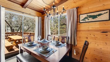 Cabin, Multiple Beds, Pool Access, Mountain View (VC329) | Individually decorated, individually furnished, bed sheets