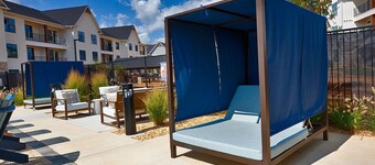 Landing | Amazing 1BD, Pool, Gym