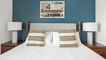 1 bedroom, desk, iron/ironing board, WiFi