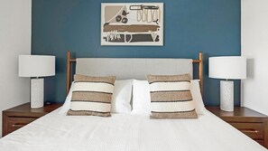 1 bedroom, desk, iron/ironing board, WiFi