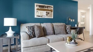 Smart TV - Landing | Incredible 1BD, Gym, Pool (Phoenix)