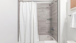 Bathroom - Landing | Beautiful 2BD, Clubhouse, Gym (Athens)