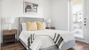 1 bedroom, desk, iron/ironing board, WiFi