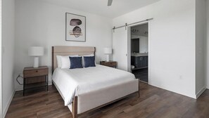 1 bedroom, desk, iron/ironing board, WiFi - Landing | Modern 1BD, Clubhouse, Pool (Lakeway)