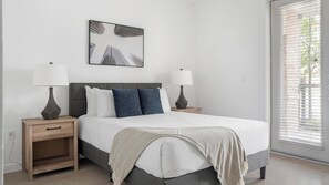 1 bedroom, desk, iron/ironing board, WiFi - Landing | Chic 1BD, Pool, Clubhouse (Lakeway)