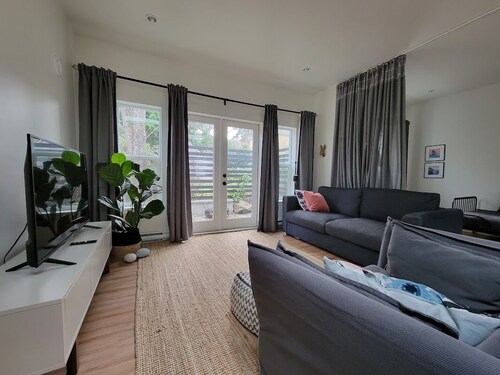 Quince Cottage - Quiet and relaxed