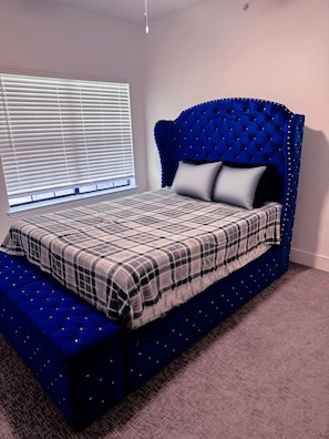 Desk, free WiFi, bed sheets