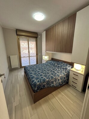 1 makuuhuone, silitysrauta/-lauta, ilmainen Wi-Fi, vuodevaatteet