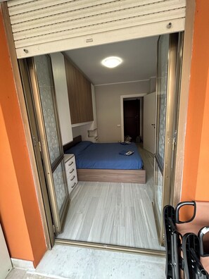 Bügeleisen/Bügelbrett, kostenloses WLAN, Bettwäsche