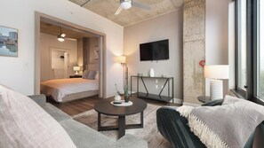 1 chambre, bureau, fer et planche à repasser, Wi-Fi