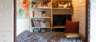 Group Retreat Tucson Foothills Mountain Views Epic