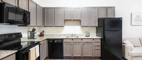 Refrigerador y comedor