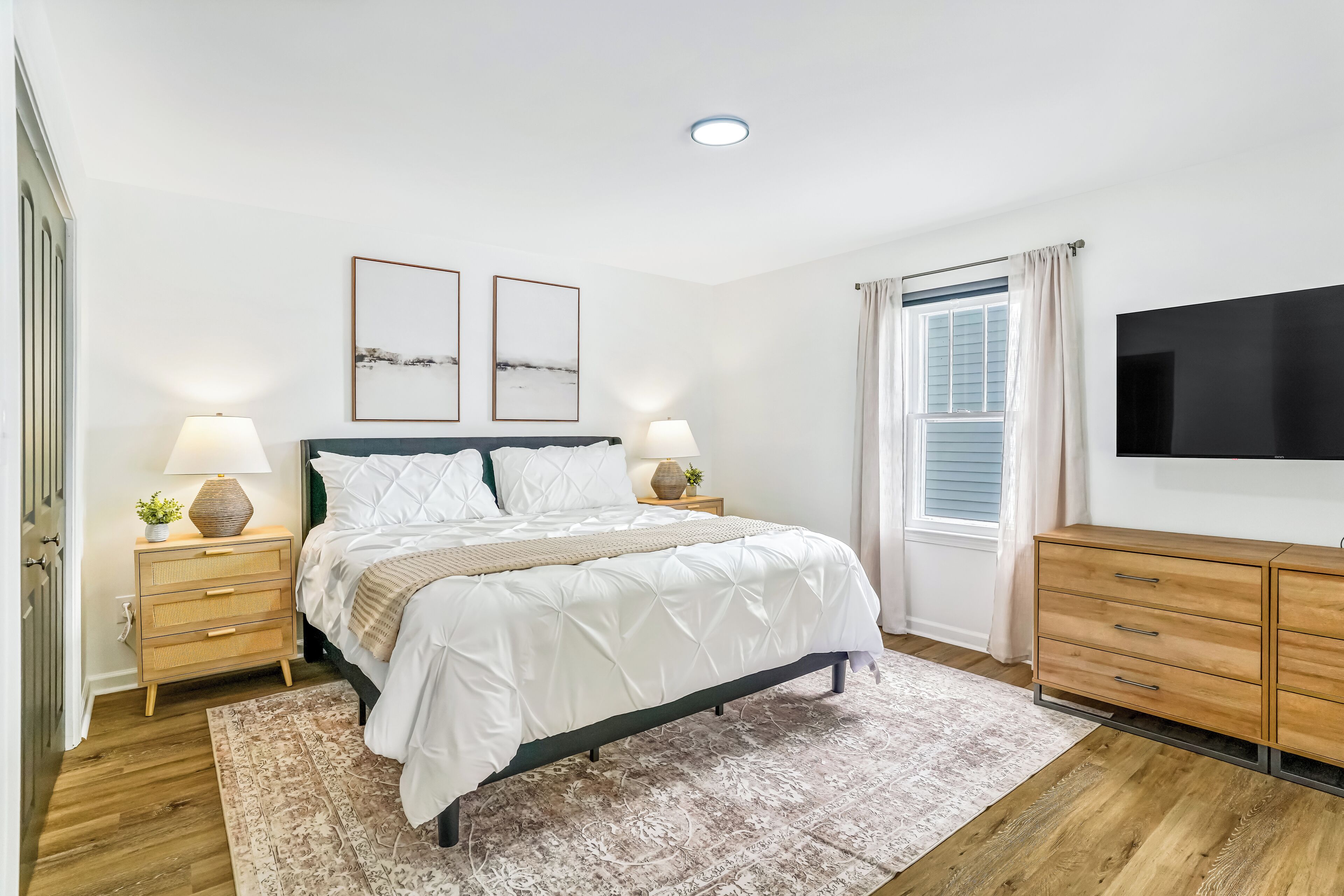 4 soverom, strykejern/-brett, wi-fi og sengetøy