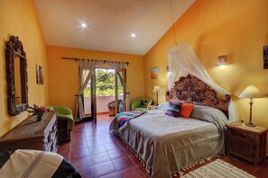 4 bedrooms, WiFi, bed sheets