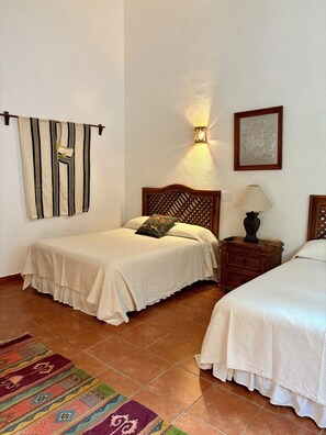 4 bedrooms, WiFi, bed sheets
