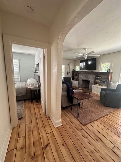 NEW! Lovely 4 Bedroom Garden Cottage Downtown Coeur d'Alene. Walk to everything!