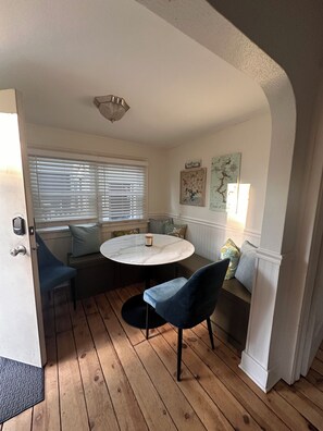 Interior - NEW! Lovely 4 Bedroom Garden Cottage Downtown Coeur d'Alene. Walk to everything! (Coeur d'Alene)