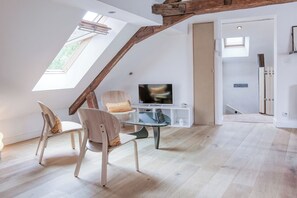 Interior - Là-Haut - Wifi - Centre-ville (Angers)