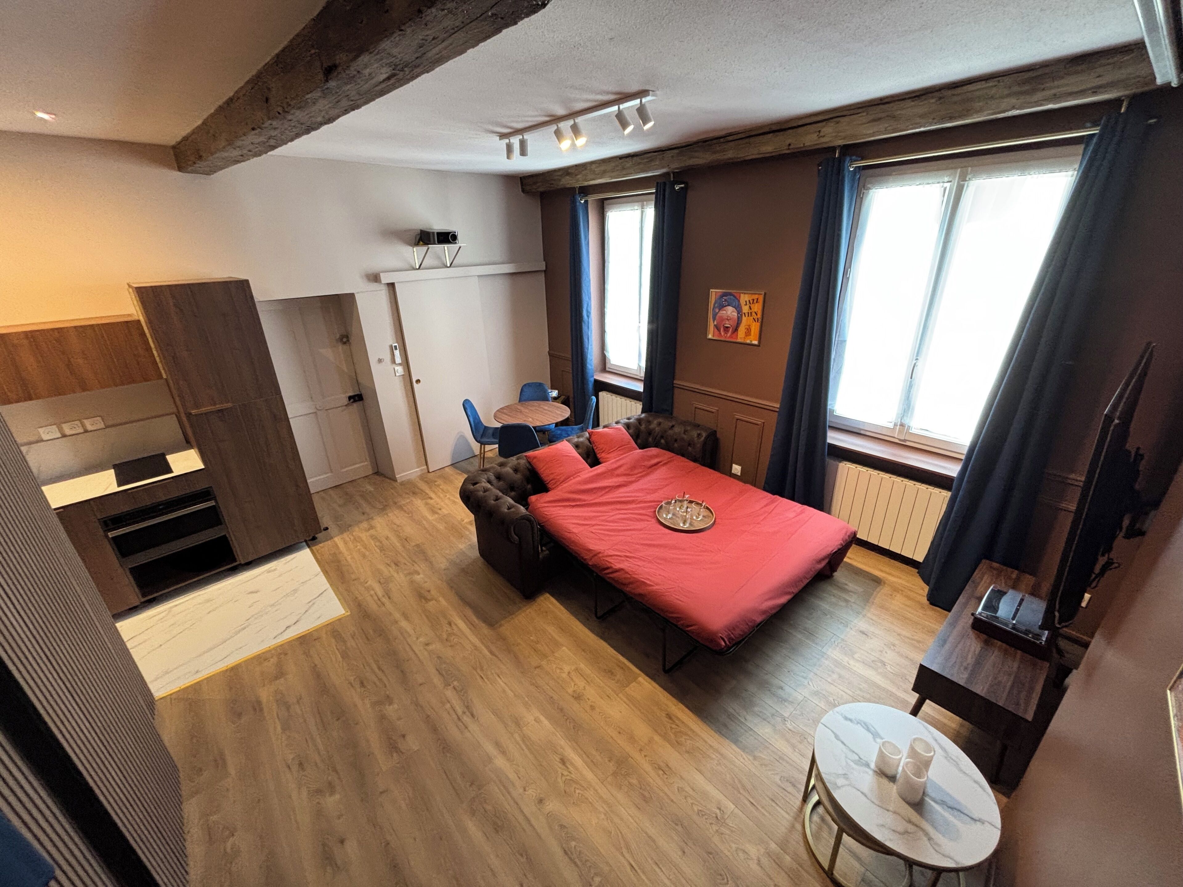 2 chambres, fer et planche à repasser, lit parapluie, Wi-Fi gratuit