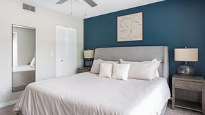 1 chambre, bureau, fer et planche à repasser, Wi-Fi