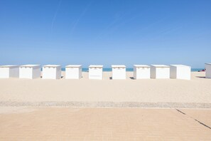 Beach - Melbourne 05.03 + G* (Sint Idesbald)