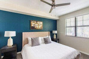 1 chambre, bureau, fer et planche à repasser, Wi-Fi