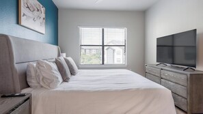 2 habitaciones, escritorio, tabla de planchar con plancha y wifi 