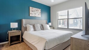 2 Schlafzimmer, Schreibtisch, Bügeleisen/Bügelbrett, WLAN