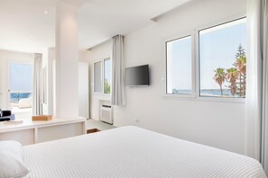 4 chambres, fer et planche à repasser, Wi-Fi, draps fournis