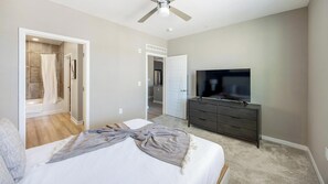 1 bedroom, desk, iron/ironing board, WiFi