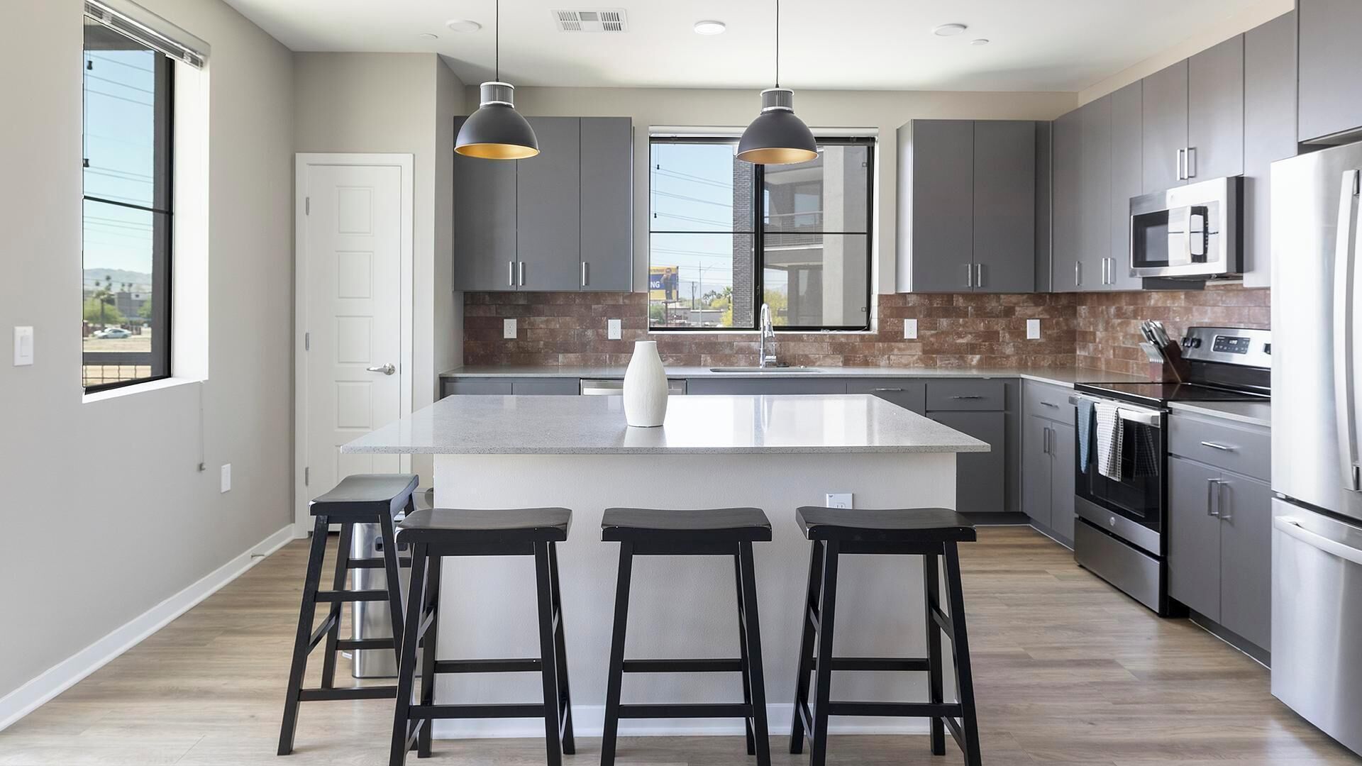 Landing | Modern 2BD, Clubhouse, Game Room Reviews, Deals & Photos