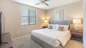 1 bedroom, desk, iron/ironing board, WiFi - Landing | Stunning 1BD, Yoga Studio, Clubhouse (Phoenix)