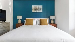 1 chambre, bureau, fer et planche à repasser, Wi-Fi