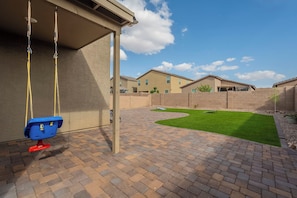 Property grounds - Valencia Crossings (Tucson)