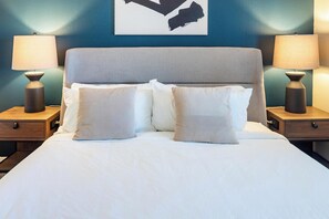 1 bedroom, desk, iron/ironing board, WiFi