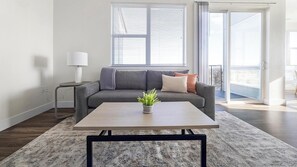 Smart TV - Landing at High Line Pointe - 2 Bedrooms in Ind... (Denver)