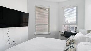 1 chambre, bureau, fer et planche à repasser, Wi-Fi