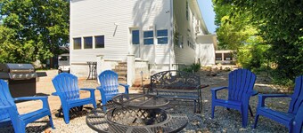 The Commercial Hotel